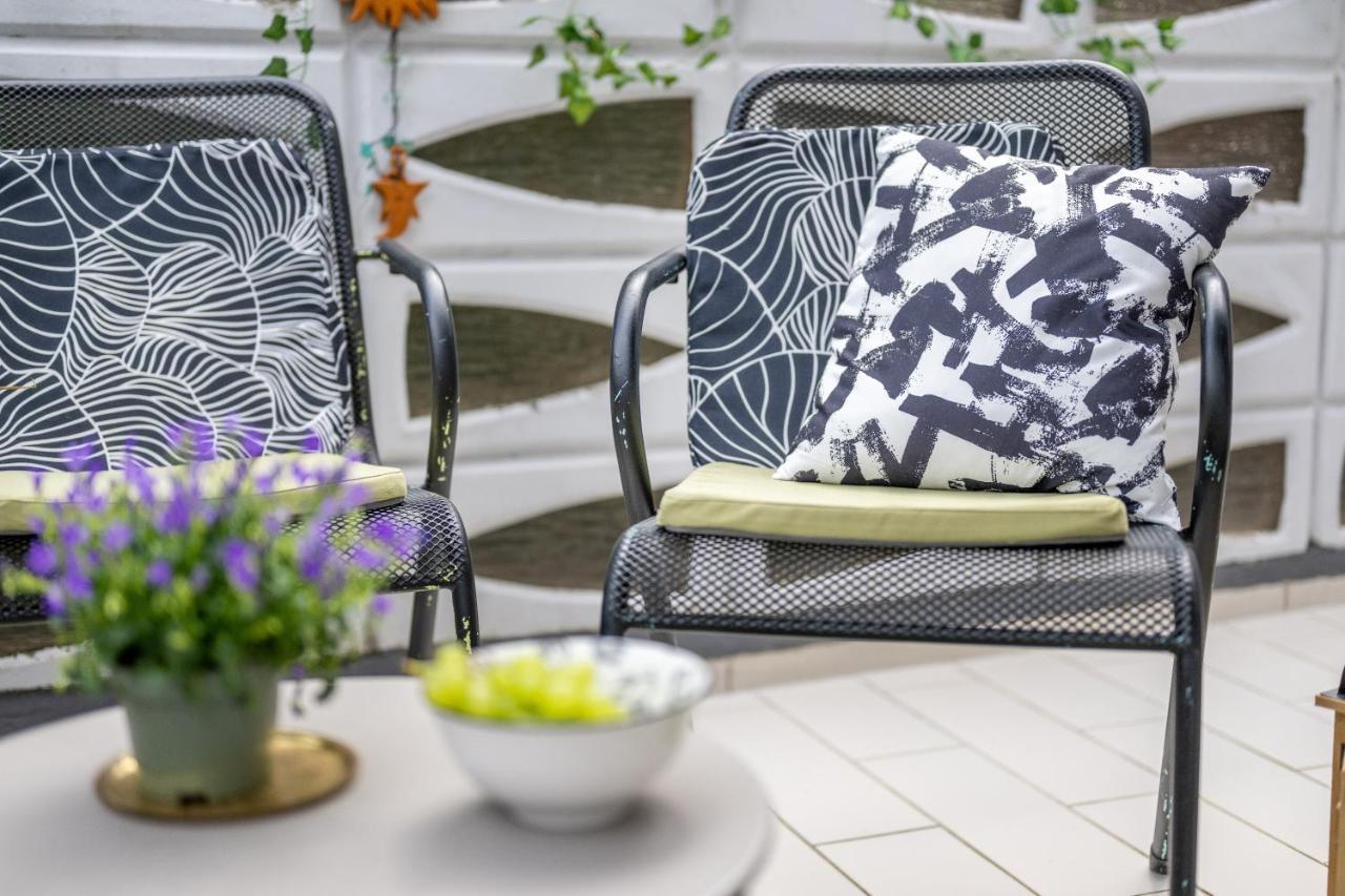 Wohlfuehlwohnung Mit 25 Qm Terrasse, Netflix Koblenz  Ngoại thất bức ảnh